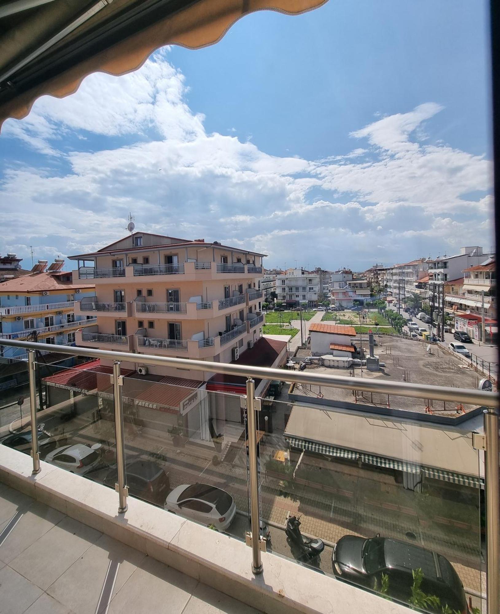 Sissy'S Boutique Apartments Paralía المظهر الخارجي الصورة