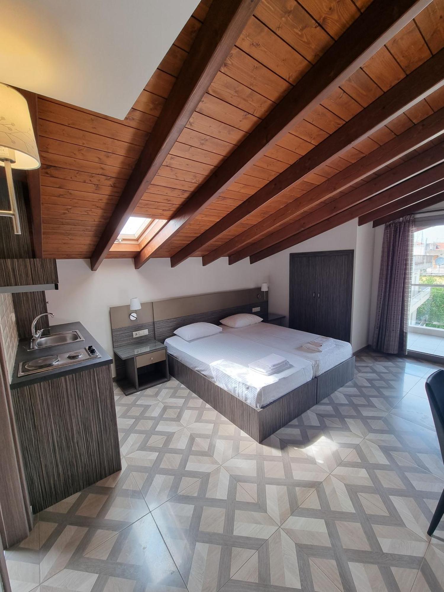Sissy'S Boutique Apartments Paralía المظهر الخارجي الصورة